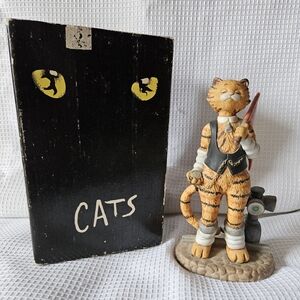 1983 Cats musical collectible